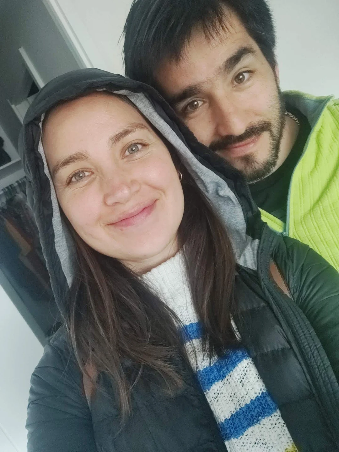 Ivania e Ignacio abrigados, juntos otra vez